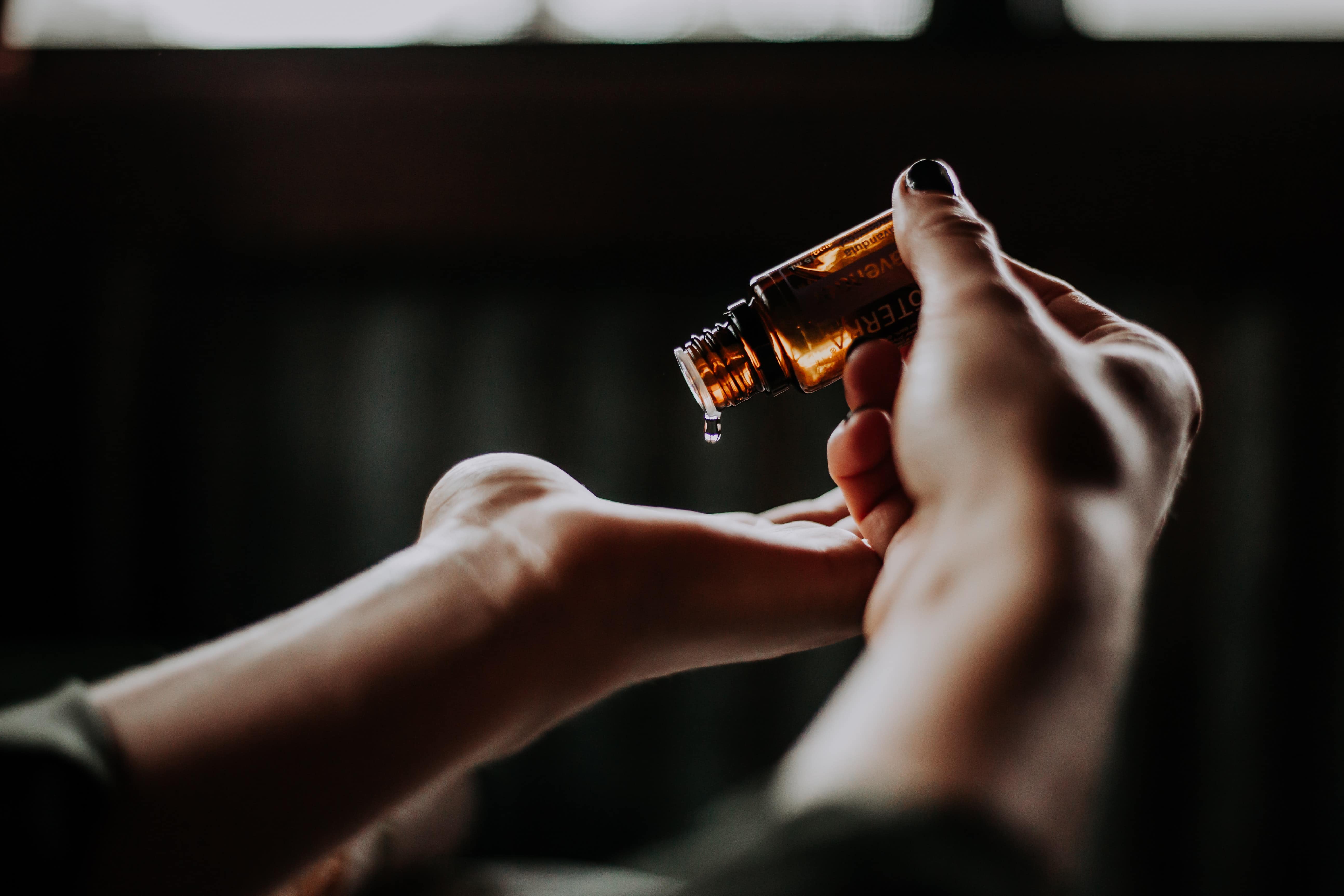 क्या आप आयुर्वेद के सबसे महंगे तेल के बारे में जानते हैं? 25 ML 2999/-